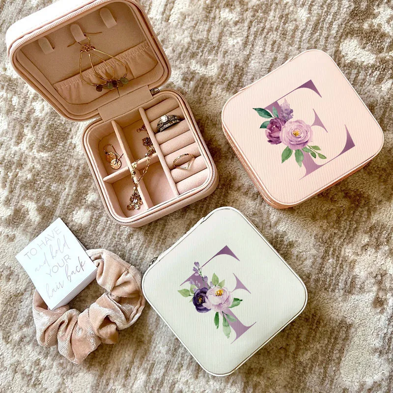 Travel Jewellery & Accessories Organiser - Fioletowe Pudełko na Biżuterię z Literami