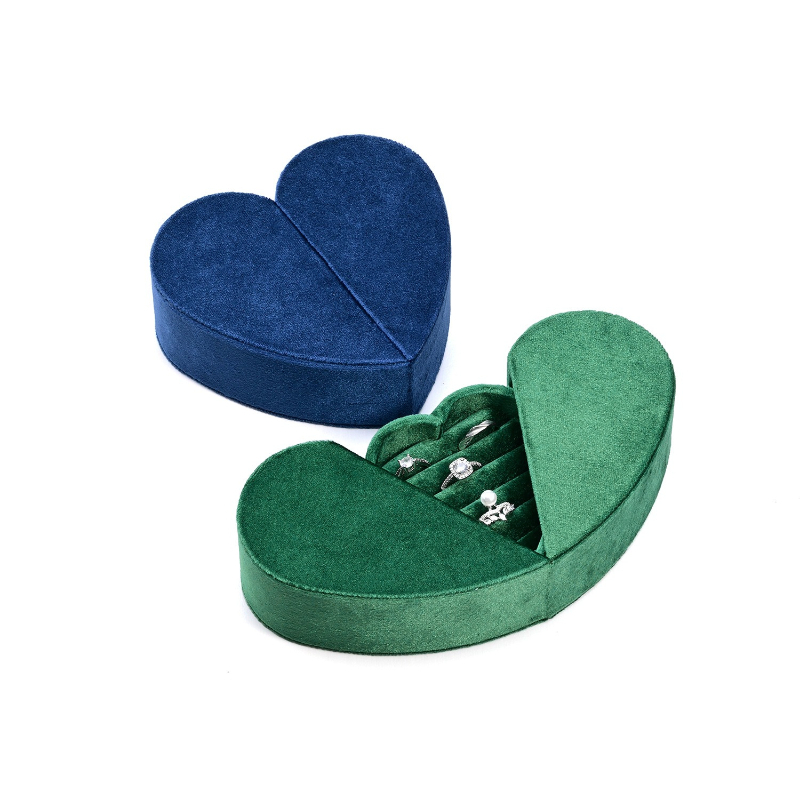 Aksamitna szkatułka na pierści – Travel Jewellery & Accessories Organiser recenzja i cena